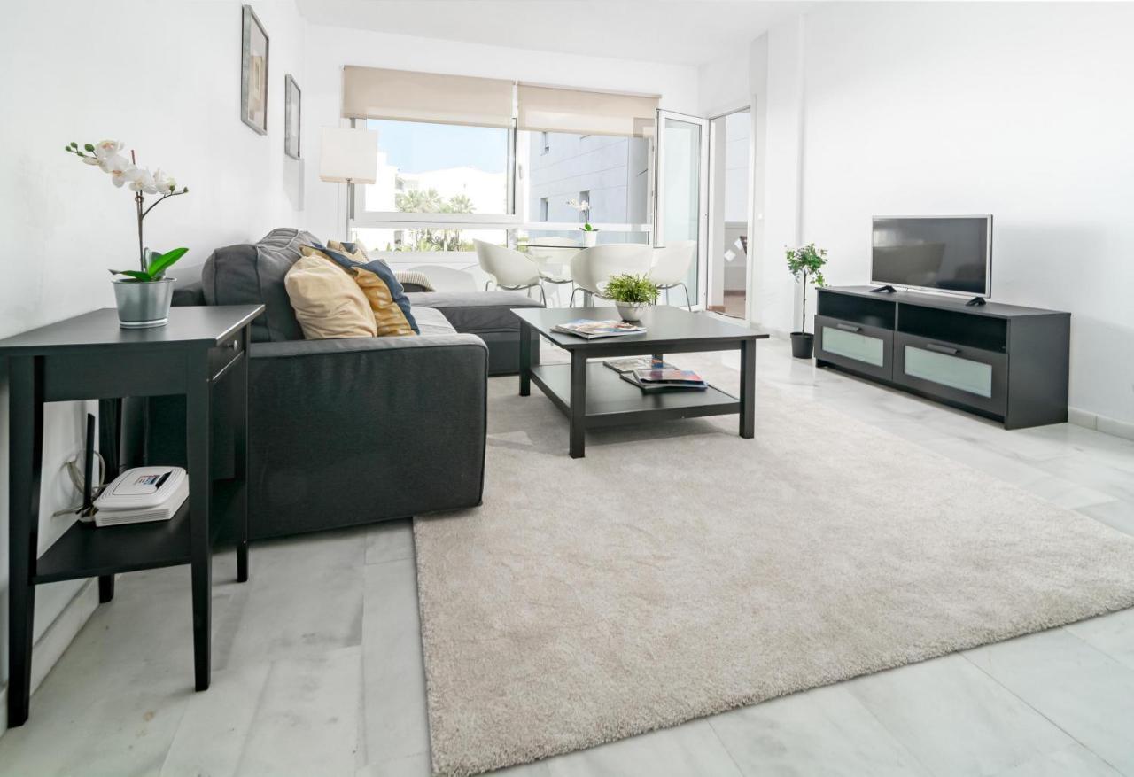 Pr45- Beach Front Apartment Puerto Banus 马尔韦利亚 外观 照片