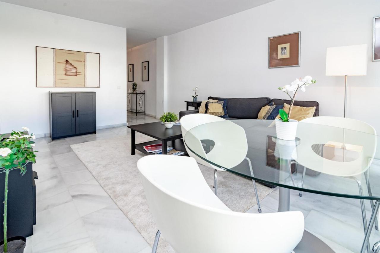 Pr45- Beach Front Apartment Puerto Banus 马尔韦利亚 外观 照片