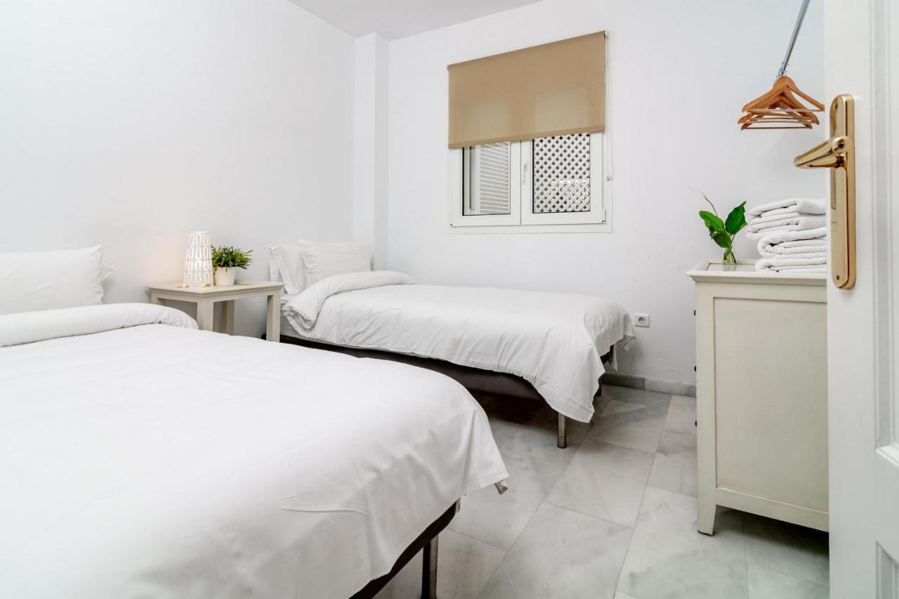 Pr45- Beach Front Apartment Puerto Banus 马尔韦利亚 外观 照片
